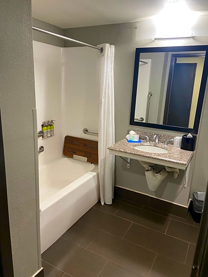 Holiday Inn Express Hotel & Suites Solana Beach-Del Mar By IHG