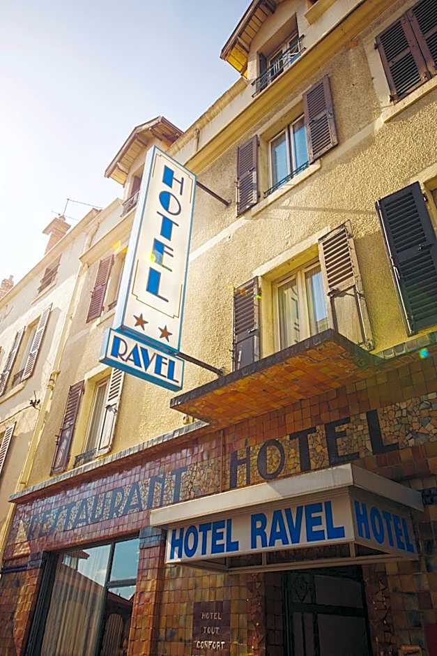 The Old Hotel Ravel Centre