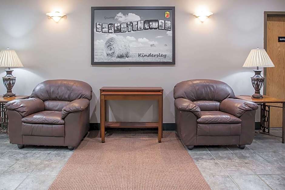 Super 8 by Wyndham Kindersley
