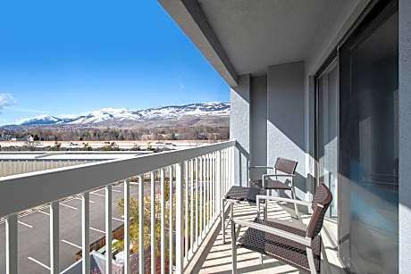 Room, 2 Queen Beds, Balcony
