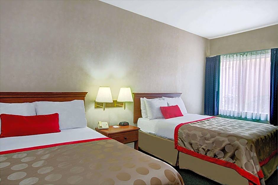 Ramada by Wyndham Hawthorne/LAX