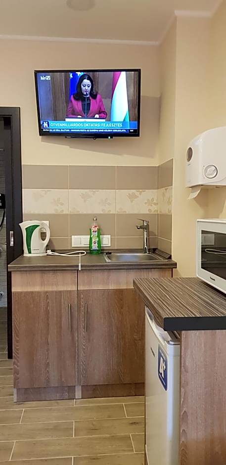 Central Panzió Gyula