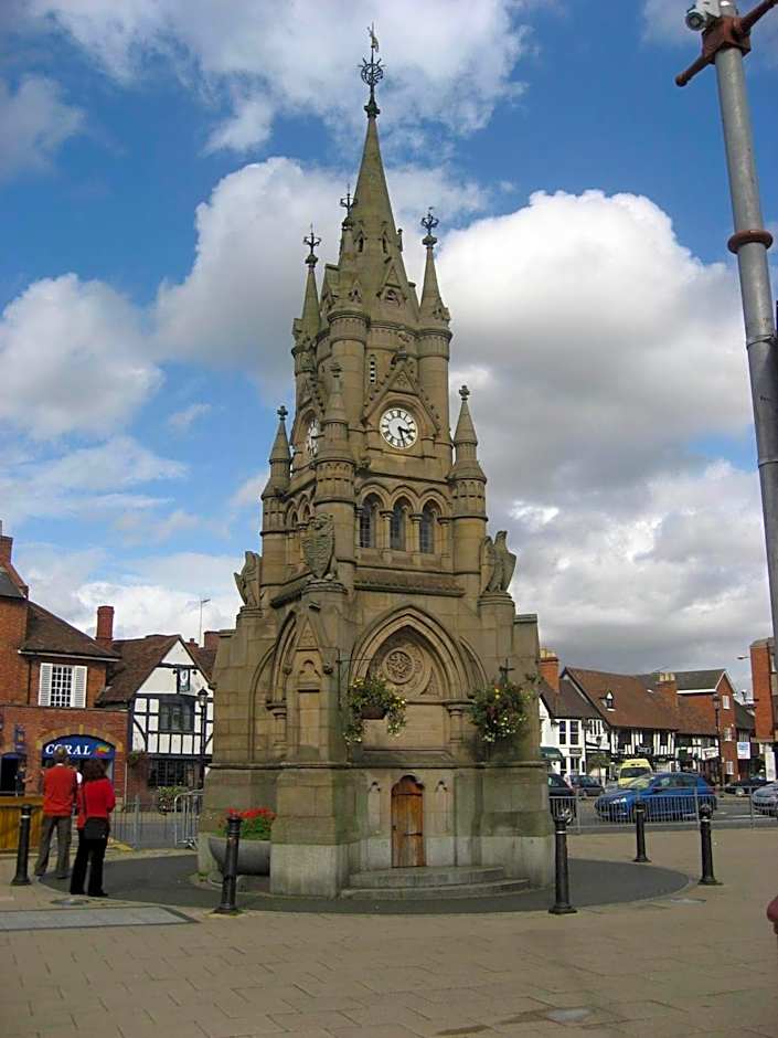 Bend in the River Lodge