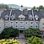 Holiday Inn Express & Suites Tremblant By IHG
