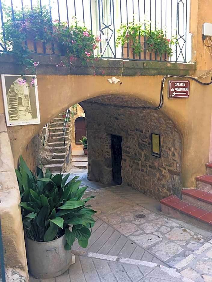 Logis Hôtel Beauséjour