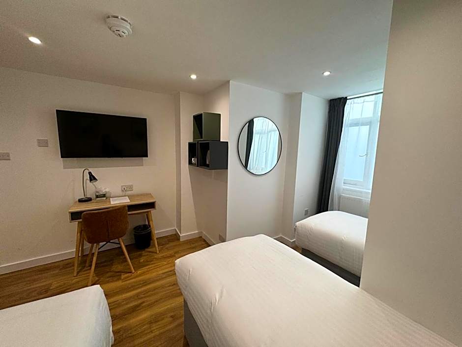 Berjaya Eden Park London Hotel