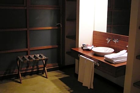 Standard 1 Adult + 1 Child