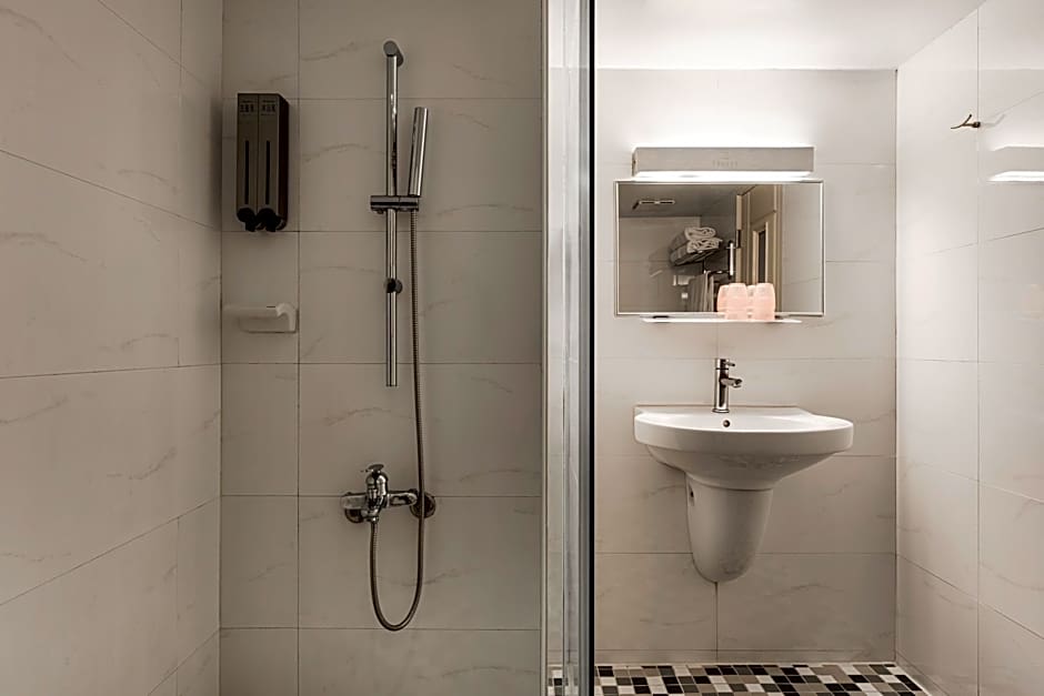 The Riverside Hotel Esthetics