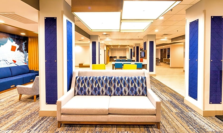 Holiday Inn Express & Suites - Harrisonburg University Area By IHG