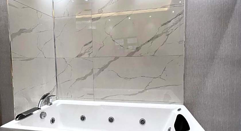 Taksim Larissa hotel suites