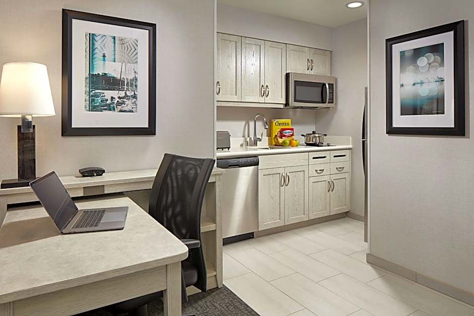 Homewood Suites By Hilton Long Beach Airport