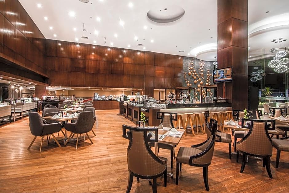 Swiss-BelHotel Harbour Bay