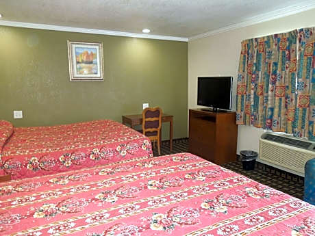 Standard Queen Room with Two Queen Beds