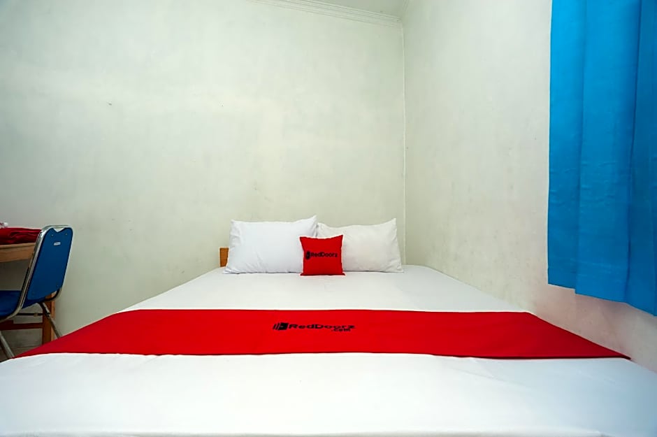 RedDoorz Syariah @ Jalan KH. Mas Mansur Lampung