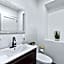 Top Notch 2 Bedroom Minutes From Central Park
