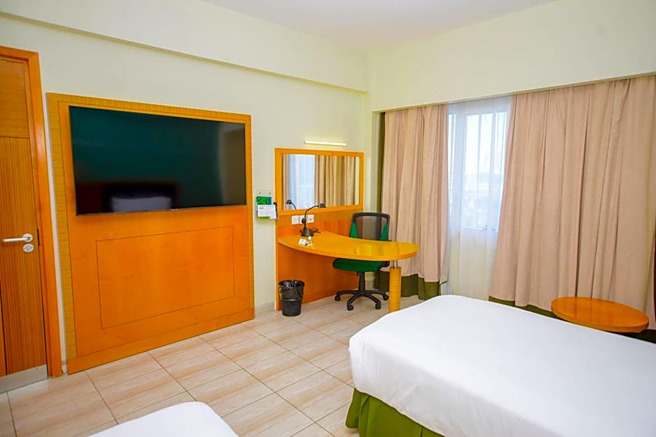 Holiday Inn Dar Es Salaam By IHG