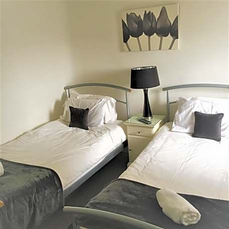 Twin Room with Shared Bathroom