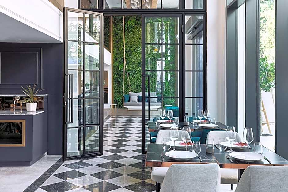 La Fleur Boutique Hotel