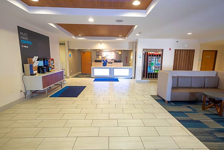 Holiday Inn Express Hotel & Suites Iron Mountain By IHG