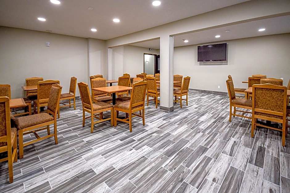 Days Inn & Suites by Wyndham Wisconsin Dells