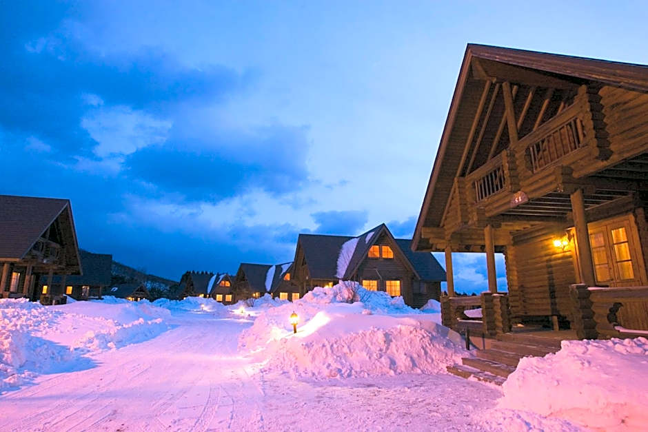 Awone Shirakami Juniko