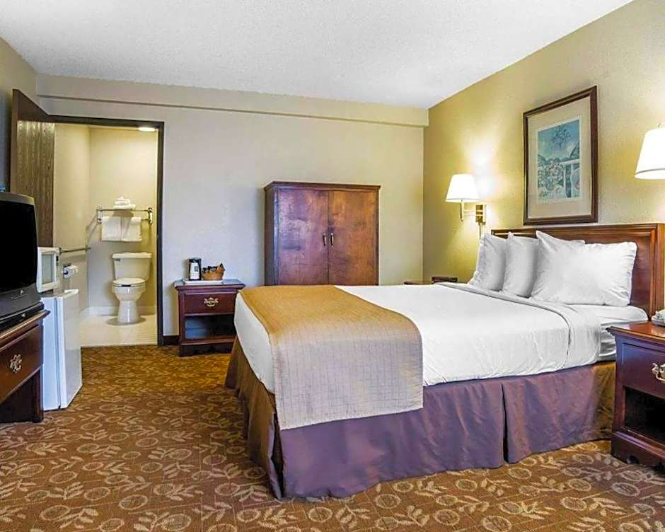 Quality Inn & Suites Minden