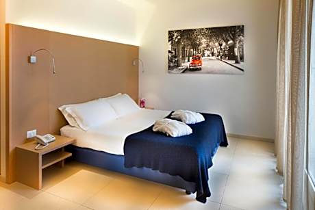 Comfort Double or Twin Room with Beach Access