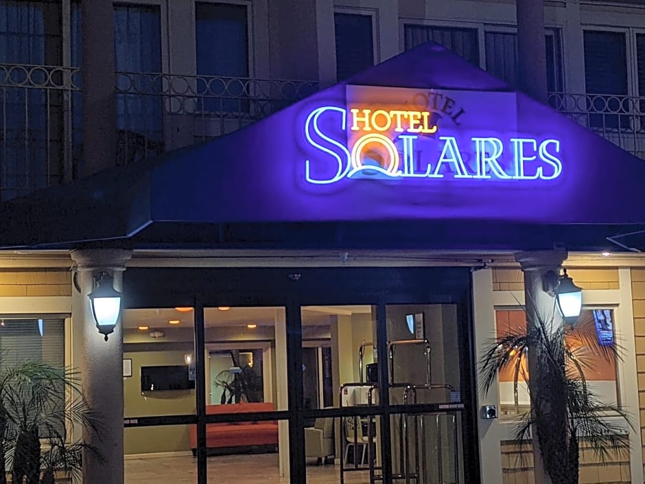 Hotel Solares