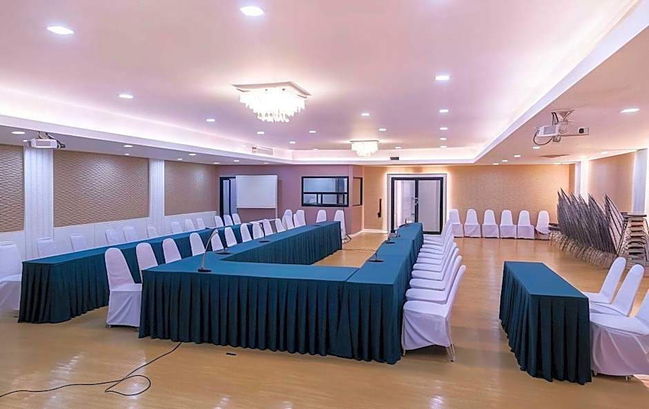 The One Hotel Surat