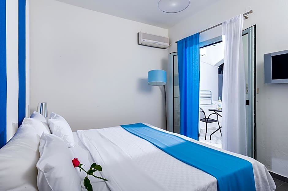 Angela Studios & Apartments