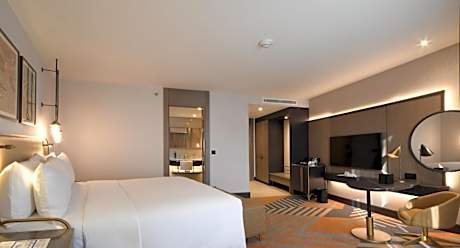 Premium King Room