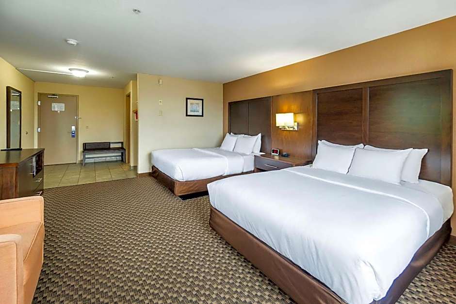Comfort Inn & Suites