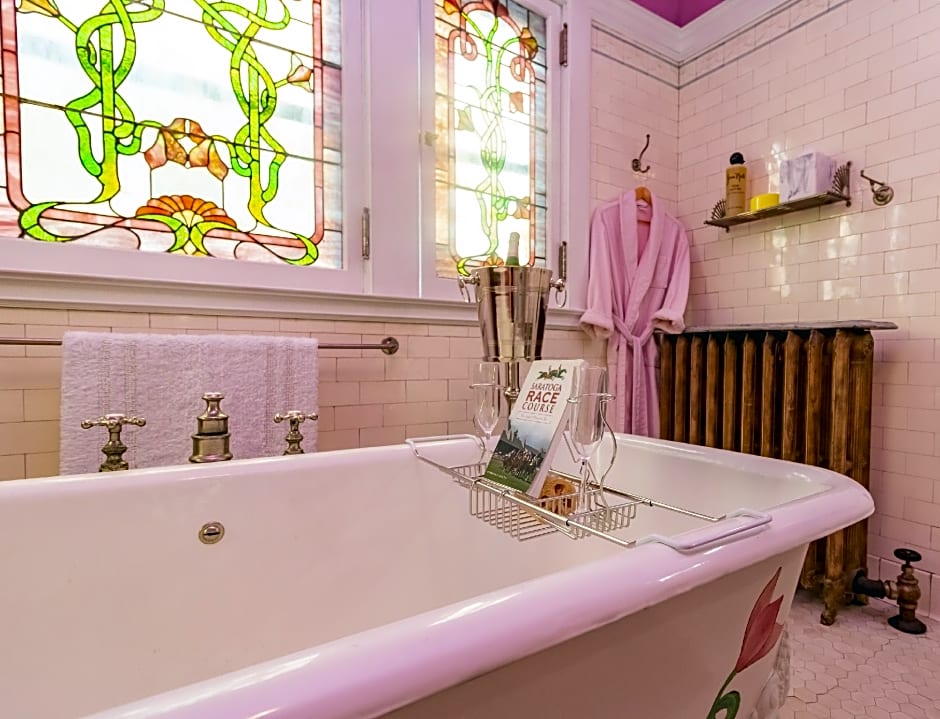 Saratoga Dreams Bed and Breakfast