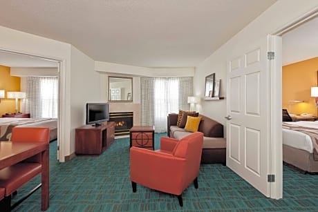 Suite, 2 Bedrooms (2 Double Beds)