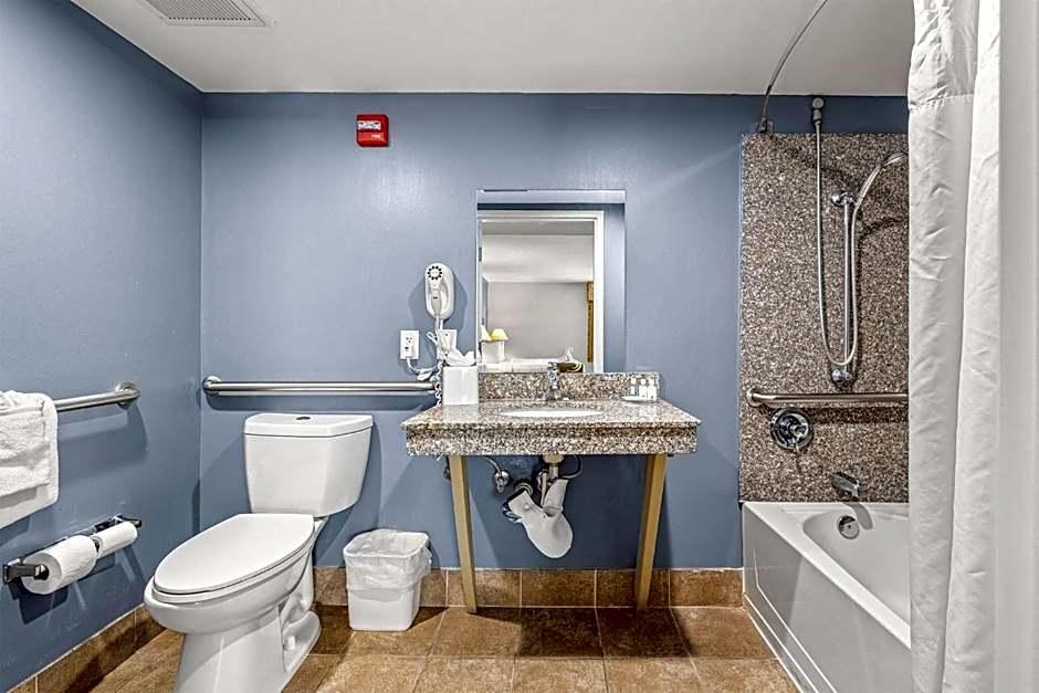 Quality Inn & Suites Tampa near Fairgrounds and Casino