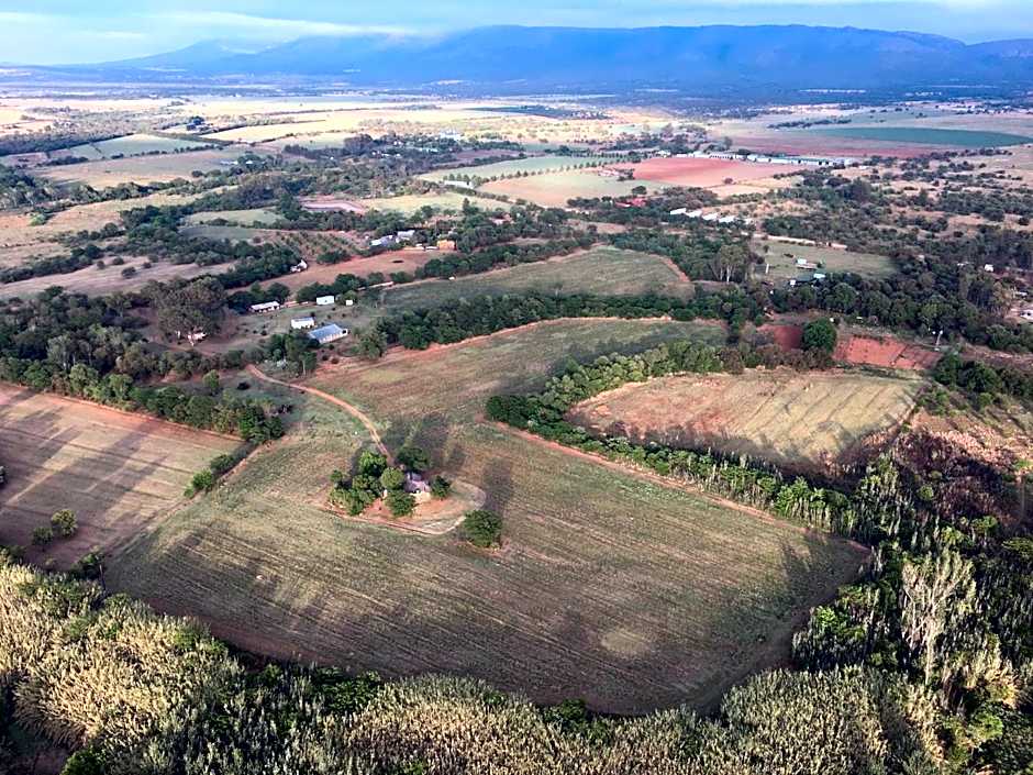 Esther's Country Lodge