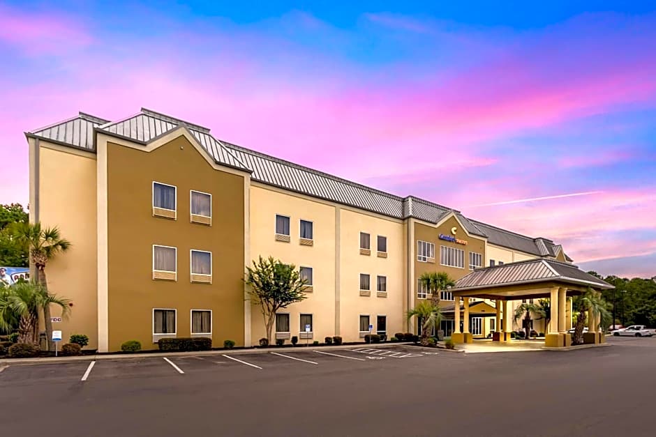 Comfort Suites At The University