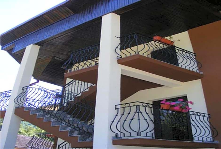 Pensiunea Mirela Peștera Urșilor