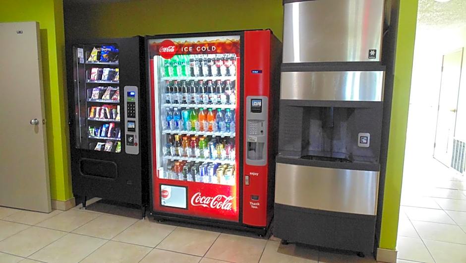 Super 8 by Wyndham Sapulpa/Tulsa Area