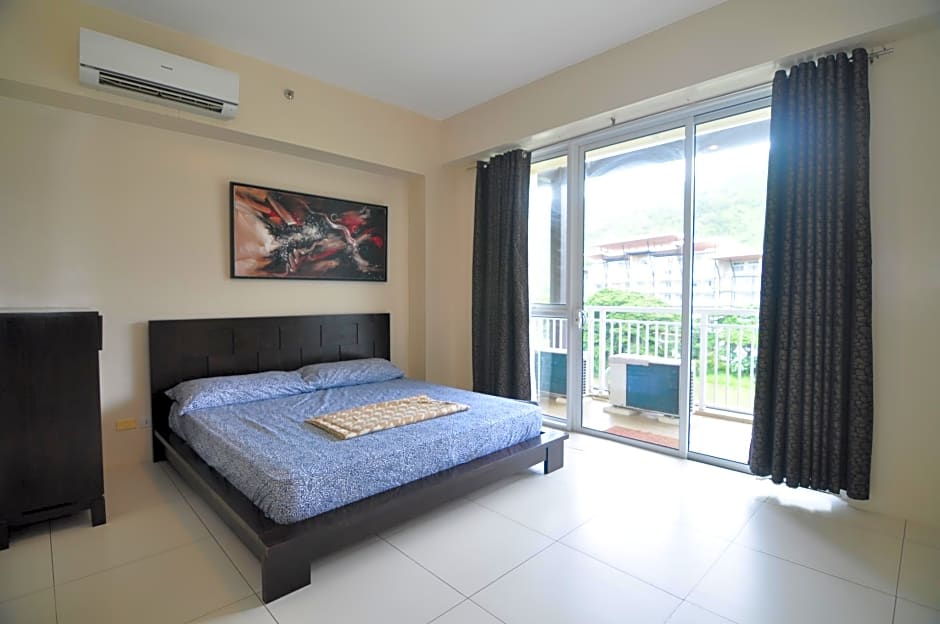 PICO DE LORO COVE CONDOMINIUM 2BR 01 