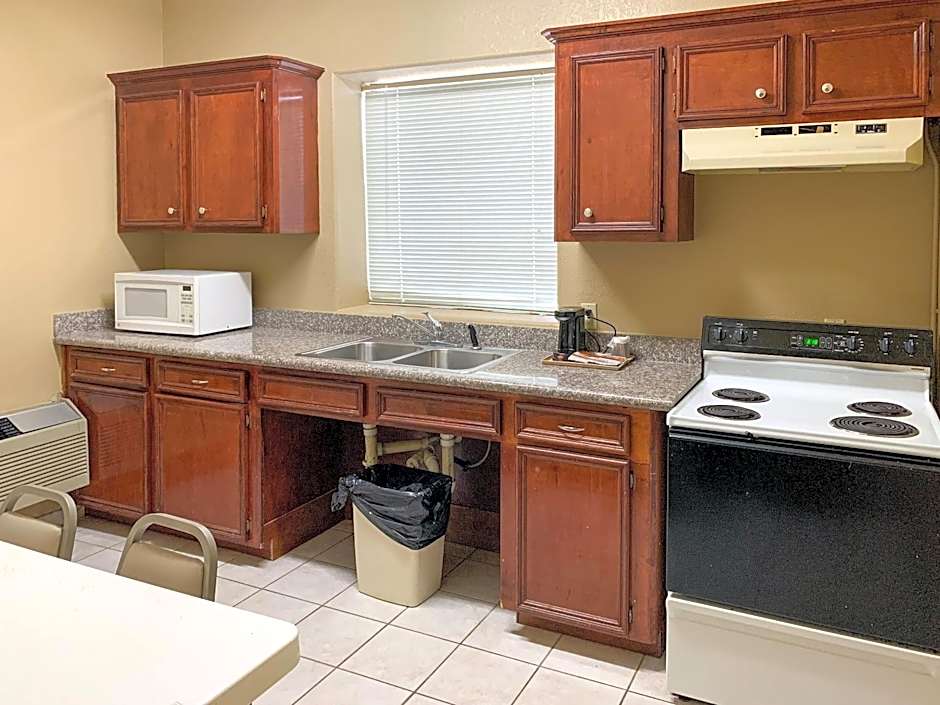 Quality Suites Houston NW Cy-Fair