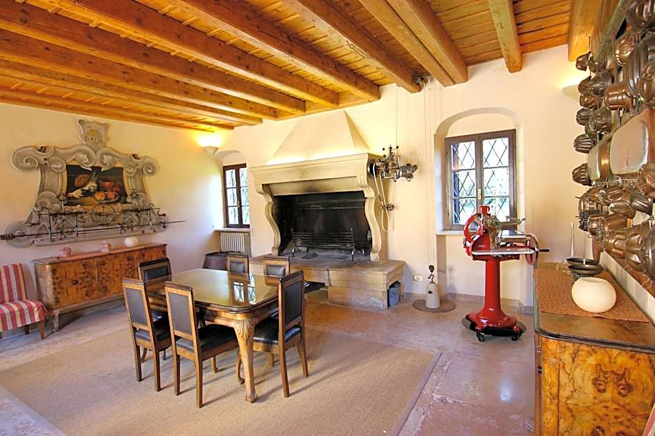 Villa Giona