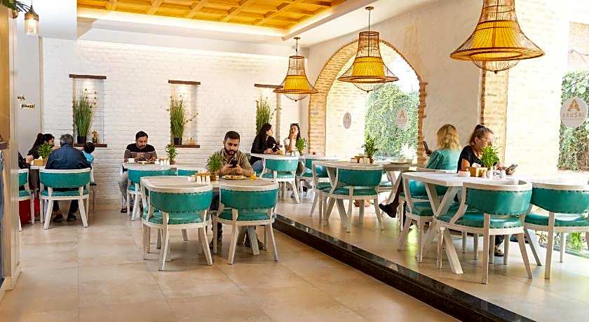 Arushi Boutique Hotel