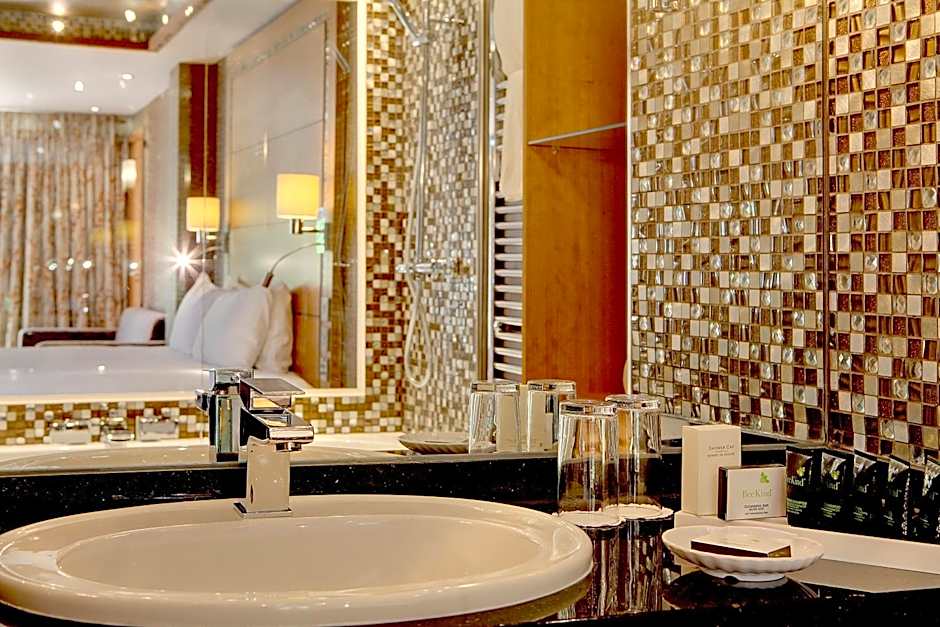 Best Western Plus Grim'S Dyke Hotel