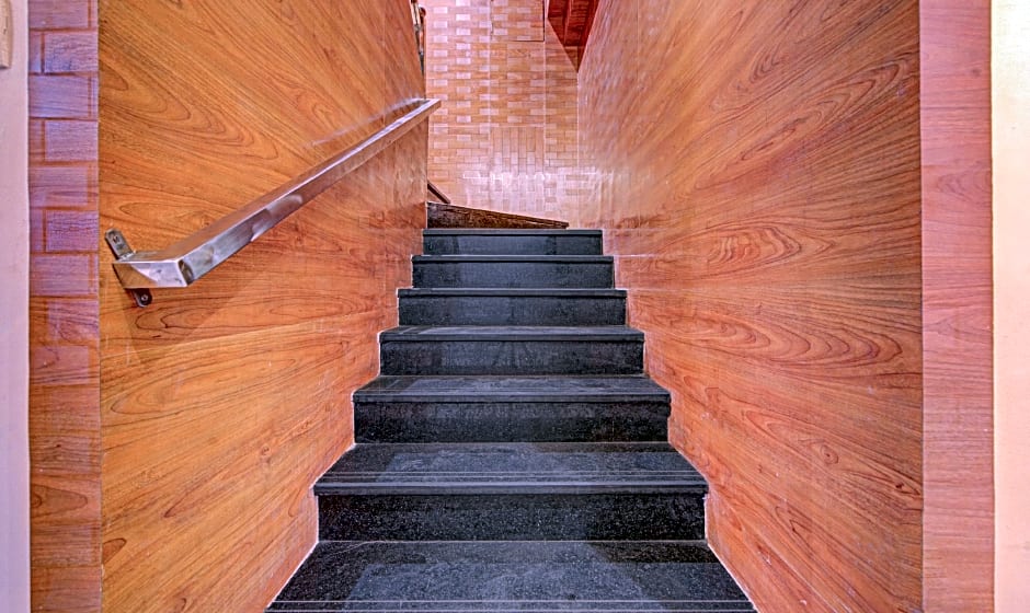 Treebo Prince Andheri East