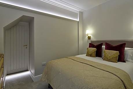 King Room with Garden View