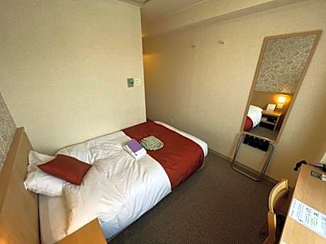 Standard Single Room with Shower - Non-Smoking