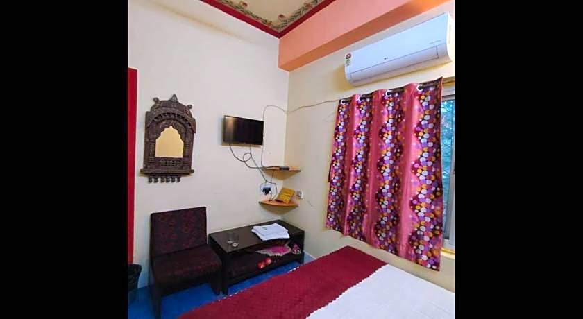 Govind Hotel