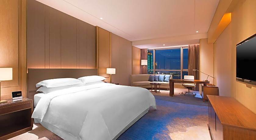 Sheraton Zhanjiang Hotel