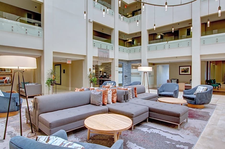 Crowne Plaza Charleston By IHG